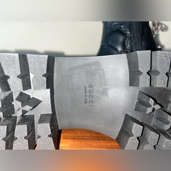 AUTHENTIC GUCCI BLACK QUILTED LACE UP LEATHER GG LOGO COMBAT BOOTS SZ 39/US 9 - Picture 6 of 15